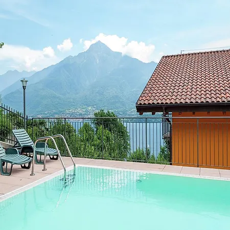 3 With Shared Pool Large Balcony And Fantastic View Of The Lake Lägenhet