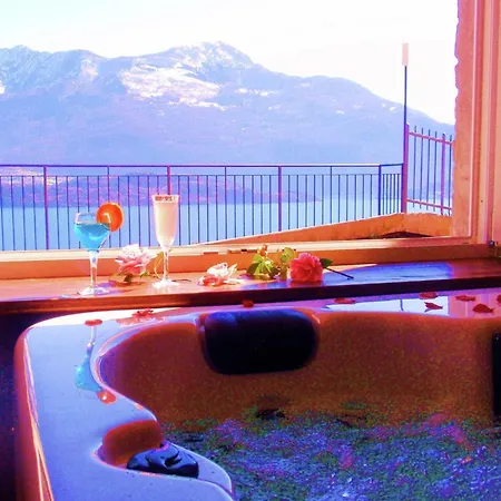 Daire 3 With Shared Pool Large Balcony And Fantastic View Of The Lake